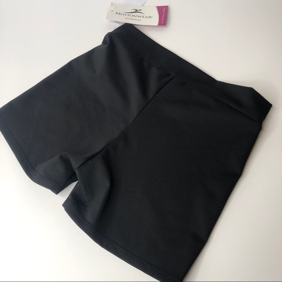 Motionwear Other - MotionWear v front dance shorts. Sz adult sm NWT